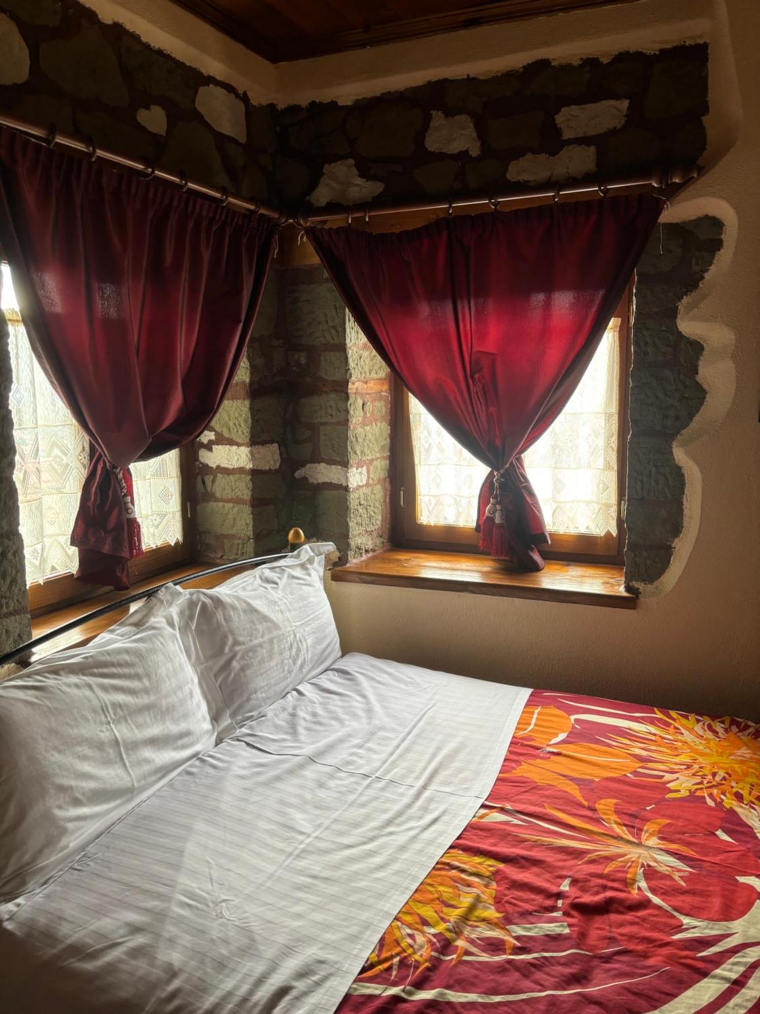 Πέτρινο Όραμα Otel Kotronion  Dış mekan fotoğraf