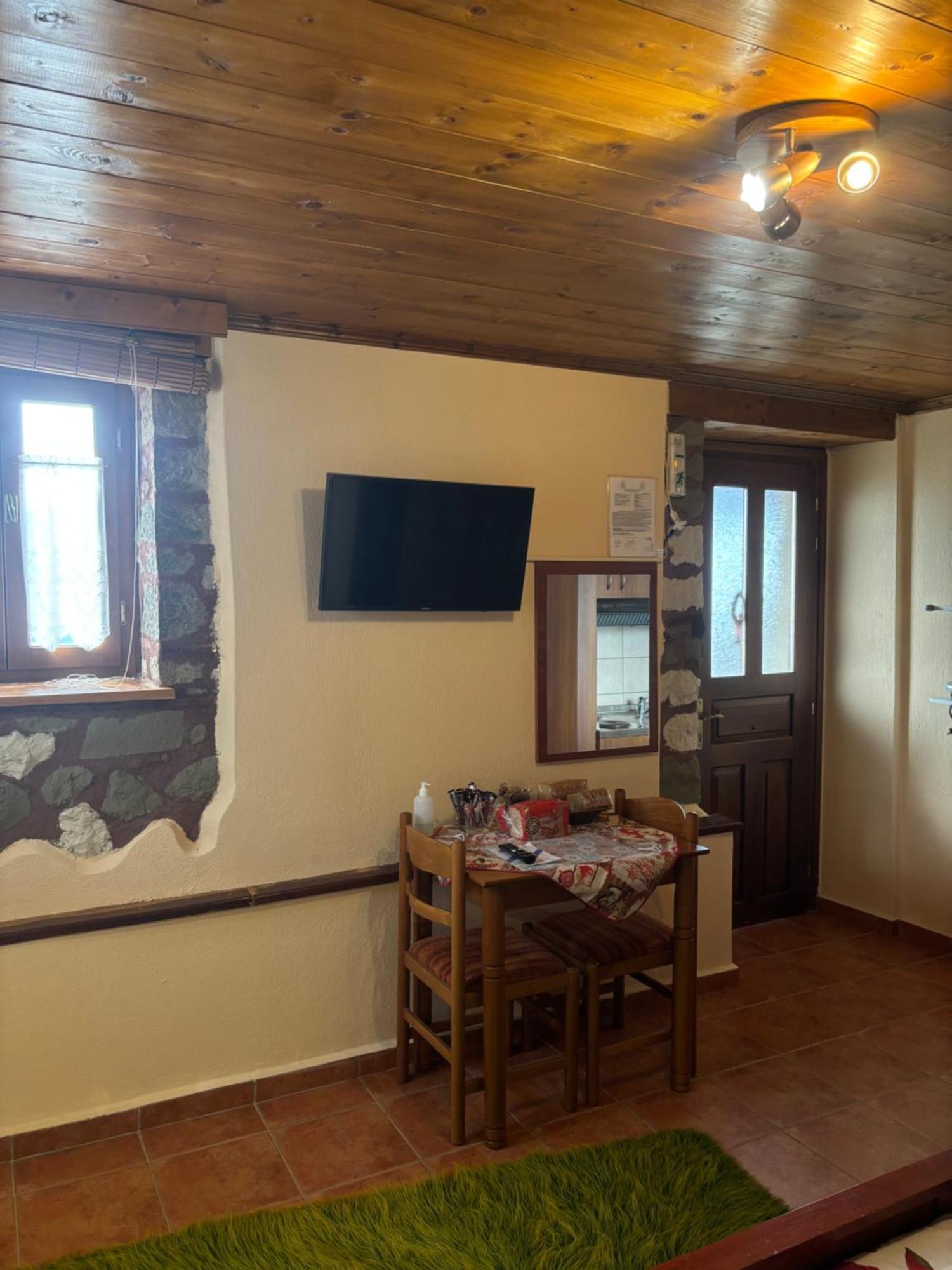 Πέτρινο Όραμα Otel Kotronion  Dış mekan fotoğraf