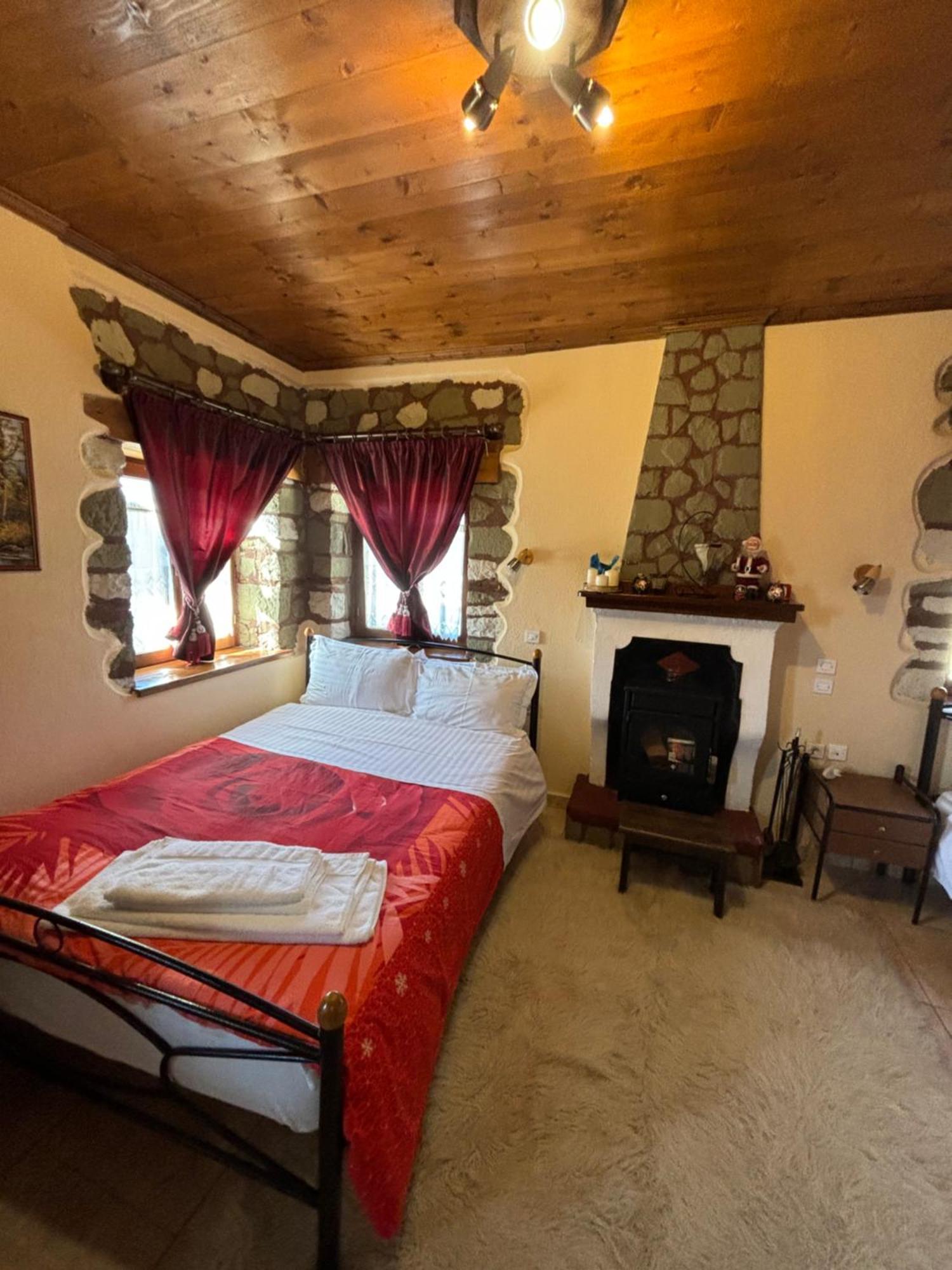 Πέτρινο Όραμα Otel Kotronion  Dış mekan fotoğraf